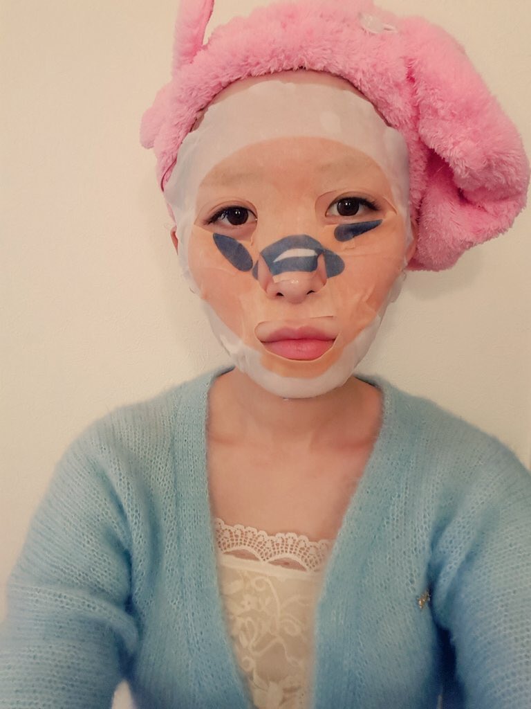 _____kmmk___'s tweet photo. 　

　

　

　　　　　あれ　　　？

　　　#Nrさんのお友達がこれをRtしてくれるはずなのでRtして気になる人お迎え 

　　　　　　ぐでたまの顔ってこんな顔だっけ　　‥


 https://t.co/fgxXgJu4Rp