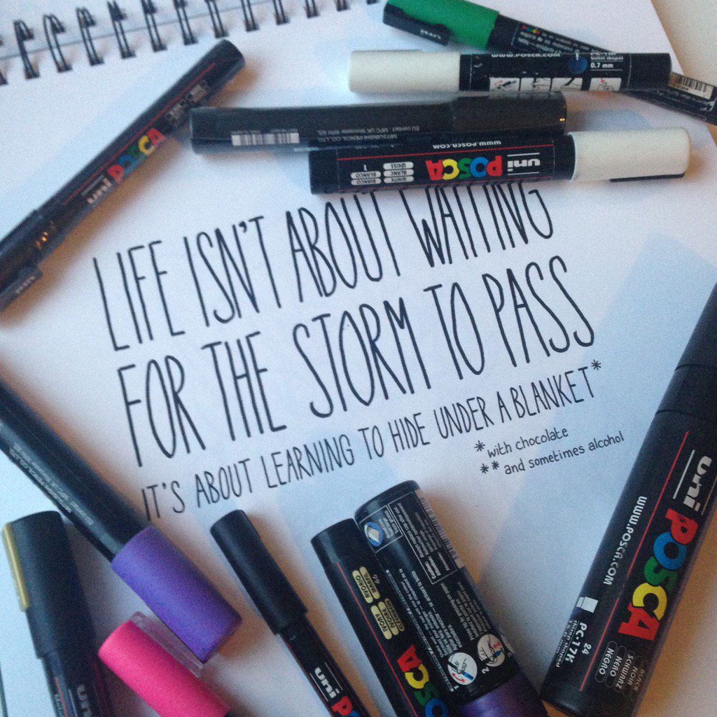 lufflystuff's tweet photo. @uni_posca definitely my best friends, am doodling tonight but now available for signwriting and commissions! https://t.co/VaDByL3X9m