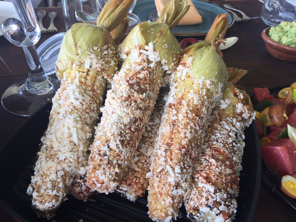 thebiglug's tweet photo. Whhhhhhhhat? Mexican Corn #fnb2point0 https://t.co/SCStWXY7CR