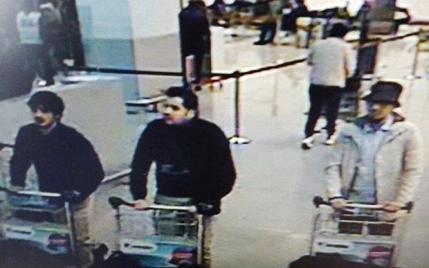 ISIS terrorist attack in Brussels 31 dead - Obama vacations