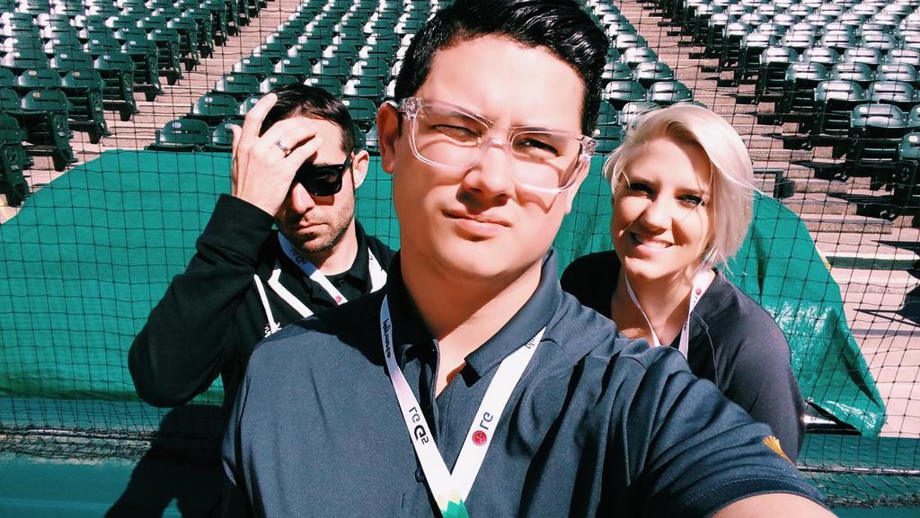 darthvelder's tweet photo. 90s band photo. The squinters. #LGG5DFW @SellWithLG @CarissaBotkins @john_verdes https://t.co/VSKY5mCVsN