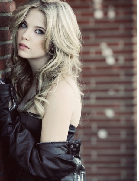 Maya. (@badmaca) on Twitter photo 