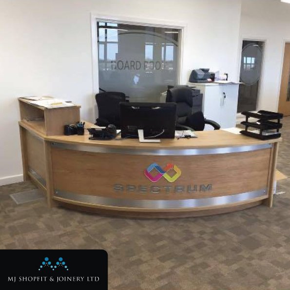 MJshopfitltd's tweet photo. Full reception fit out for #spectrum by #mjshopfit #joinery #shopfit #bespoke #manchester #desk https://t.co/qyGMlCSqAO