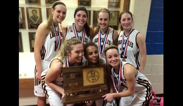 sportsinkansas's tweet photo. Sports in KS: 2016 Girls Basketball All-State Teams - RT if you know someone on the list. https://t.co/d5Hzd1V5m4 https://t.co/LoW84rDmSo