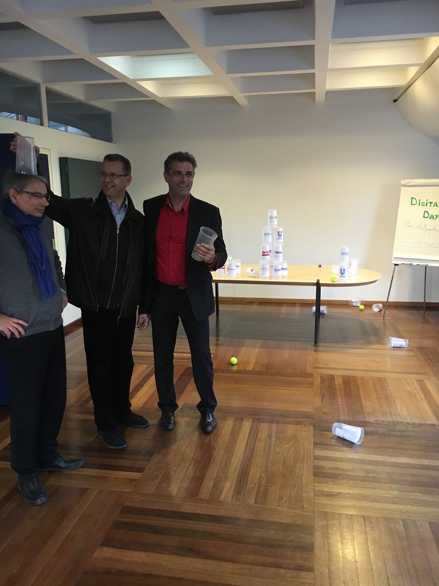 Equipe1_dday's tweet photo. @DigitalDay2203 #faitetomberlesgrands 9 points https://t.co/VPLQ0Jw3Cn