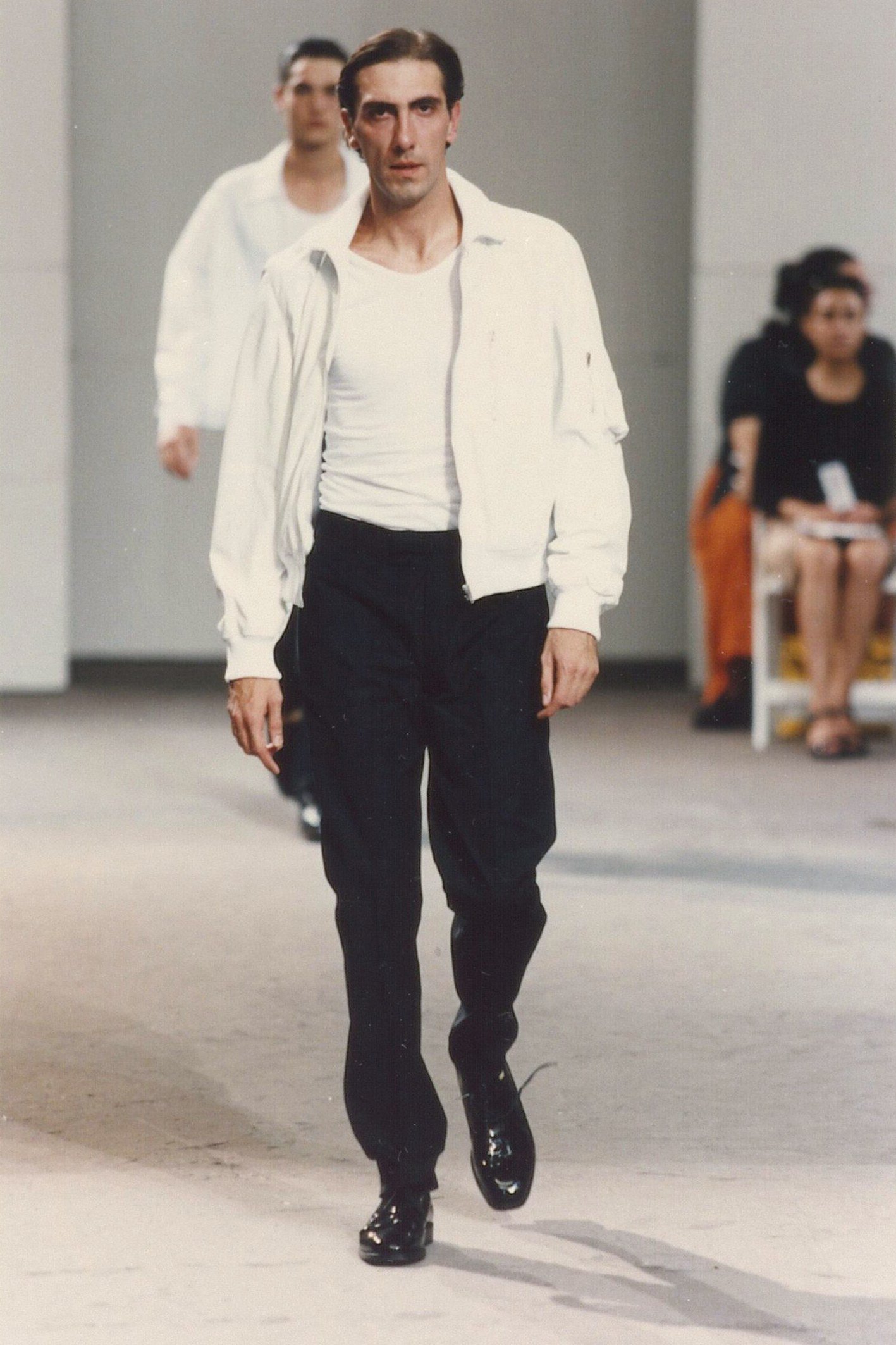 Jacob Gallagher on X: Helmut Lang Spring '98 now on @VogueRunway, looking  relevant as ever.   / X