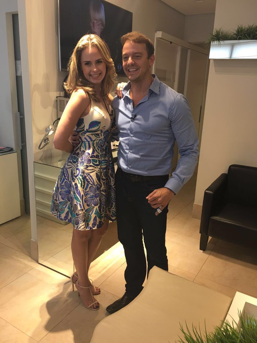 anapaularenault's tweet photo. Quem assistiu ao Vídeo Show hj?! PorOndeAnda com o Dr. Rogério Padovan! Dr. G!!!!!!!!!! https://t.co/xIP8k0kqjG