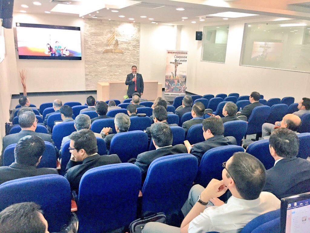 LuisVelasquez9's tweet photo. Visita de @PrKleberGoncalv @PrEdisonchoque líderes de Misión Global de la iglesia. Hay desafíos en la @iasdmsmch https://t.co/xBTgzZW8Mb
