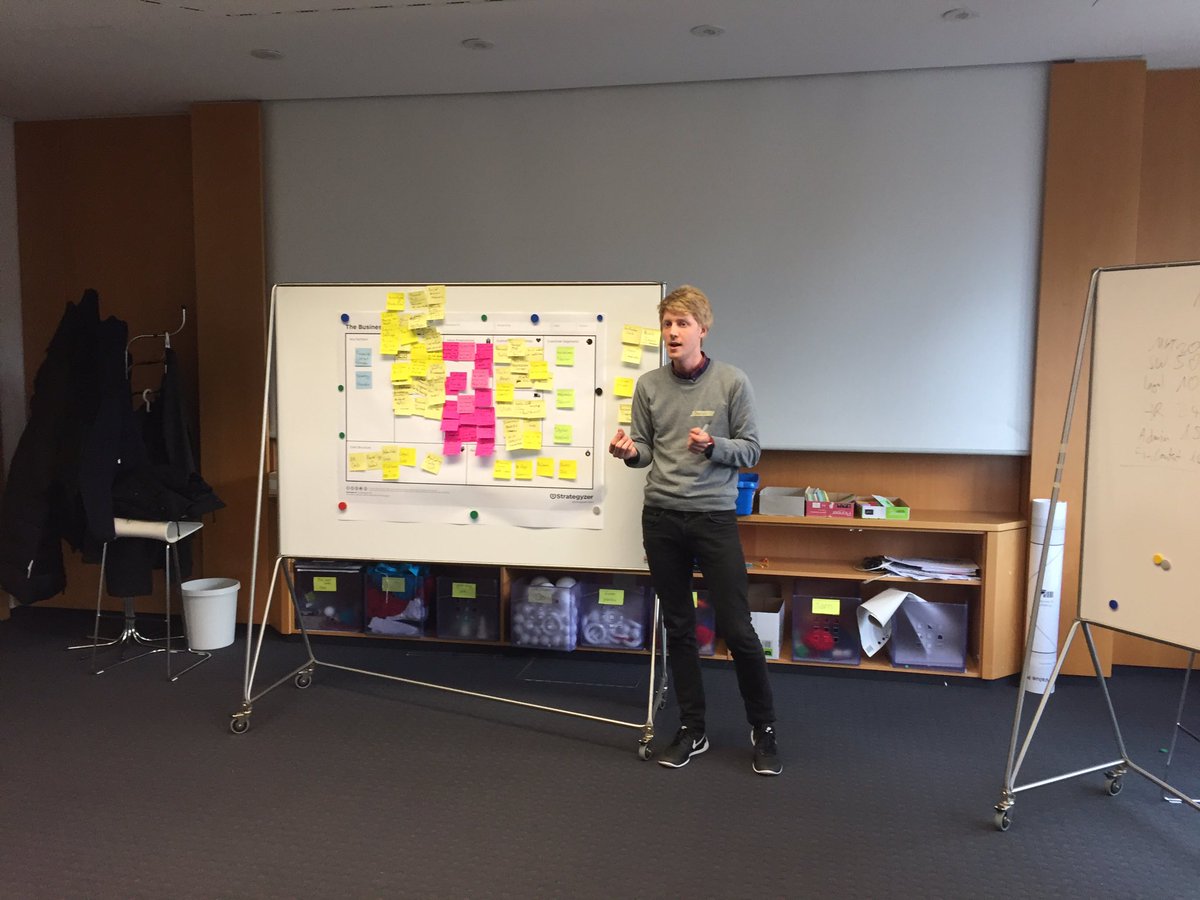 RedmannKatrin's tweet image. #bankathon #sapnextgenconsulting Winnerteam Cerandi of FIM University of Augsburg @SAP_UA great Pitches