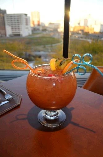 BallysAC's tweet photo. Happy #TipsyTuesday from #GuysAC! https://t.co/byTACeb94A