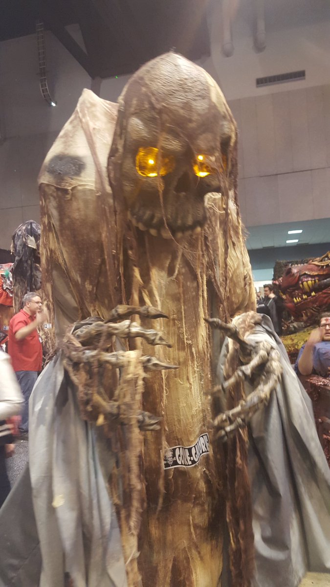 DesigningFear's tweet photo. The Giants from @goregalore are watching.
#ReflectionsofTransworld #Transworld #HalloweenandAttractionsShow #HAAShow https://t.co/KcZX8KbHWM
