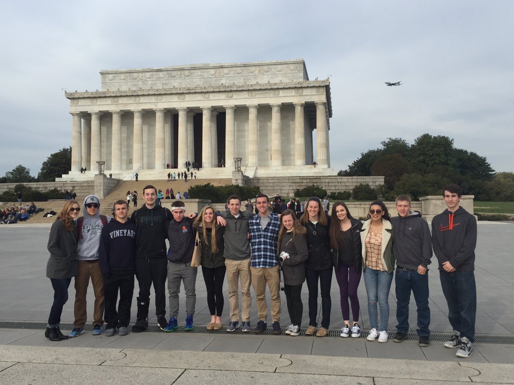 MrBFalcone's tweet photo. Lincoln Memorial #crhsdc #Coginchaug https://t.co/9kTvH9gZ3C