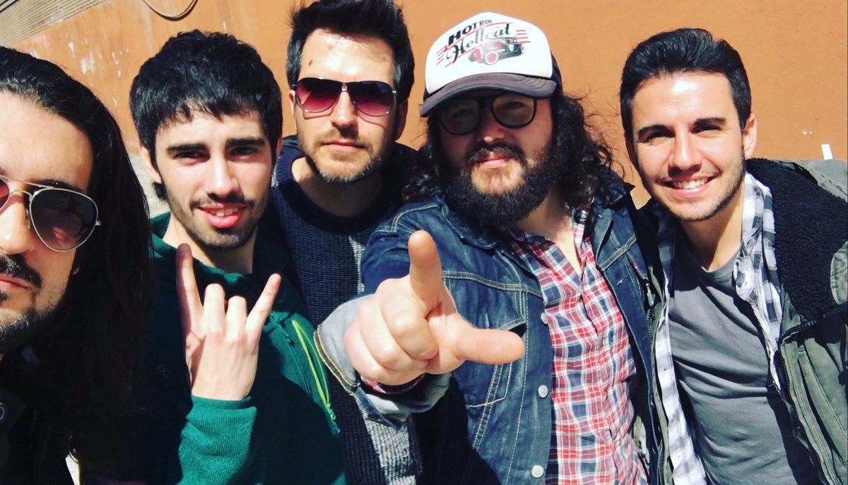 A Granada el sábado 2 de abril. 
Madre mía cómo suenan estos chavales... 
entradascajagranada.es