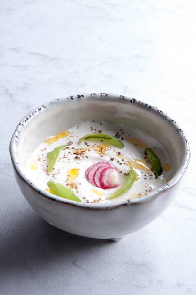 #Labneh maison, un peu de douceur dans ce monde de brutes andsowecook.com/labneh-maison/ #recette #cuisine #liban #fromage
