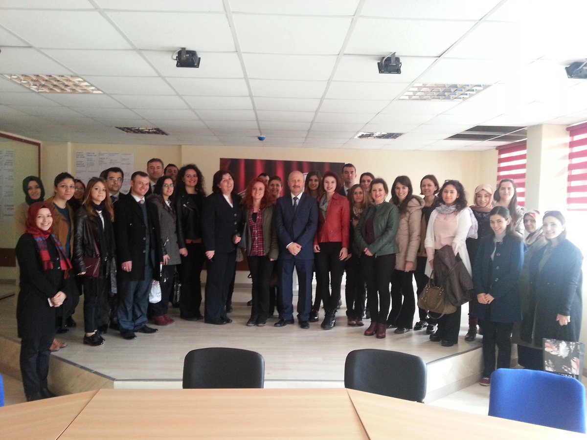 yusufusta72's tweet photo. Aday öğretmenlerimizle Kurum ziyaretlerimiz sürüyor.
Kırklareli BİLSEM'i ziyaret ettik.
@KIRKLARELIMEM @huseyin_guc https://t.co/AYO9TqR0Sk