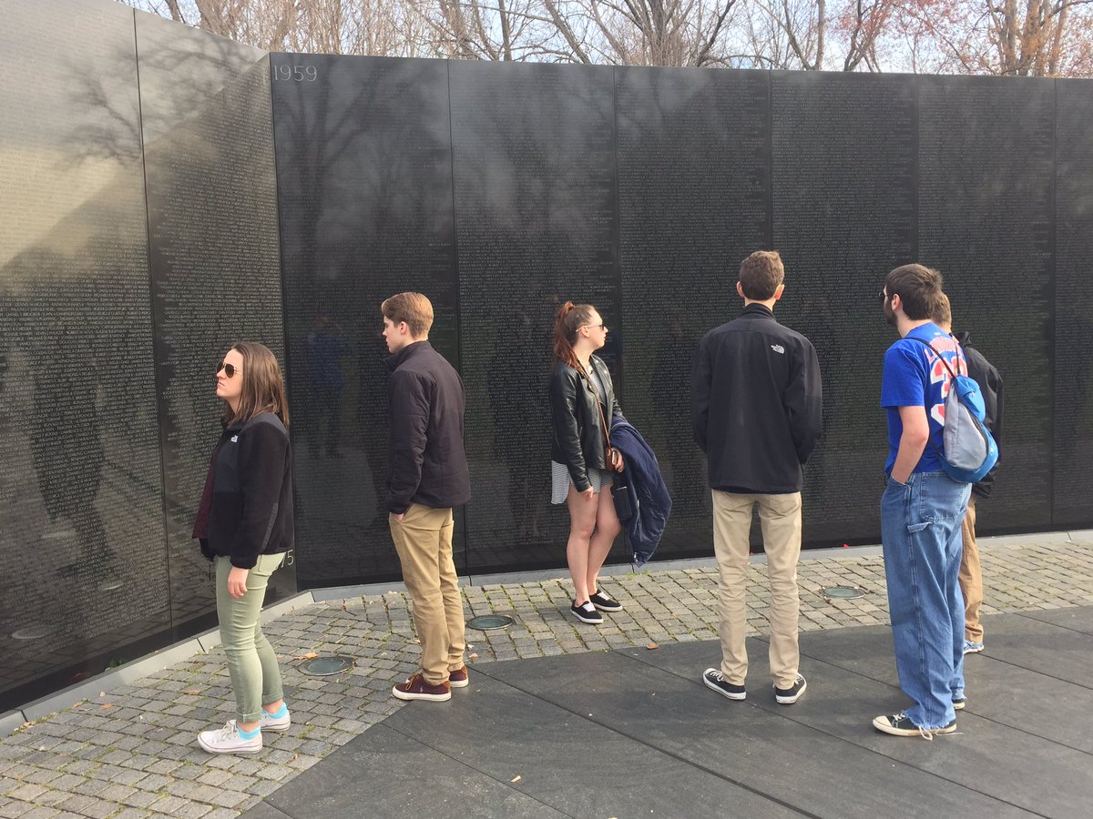 MrBFalcone's tweet photo. Vietnam Memorial #Coginchaug #crhsdc https://t.co/lRYTq5zHRC