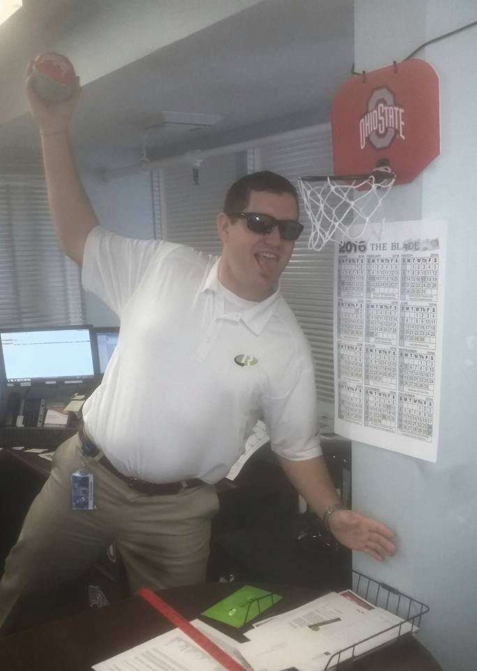 ReachMediaUS's tweet photo. Meet Kerry! Our Doubleclick King, Billing Master who goes "Ham" on shots in office!
#TeamMemberTuesday #employee https://t.co/xqQpYvKApp
