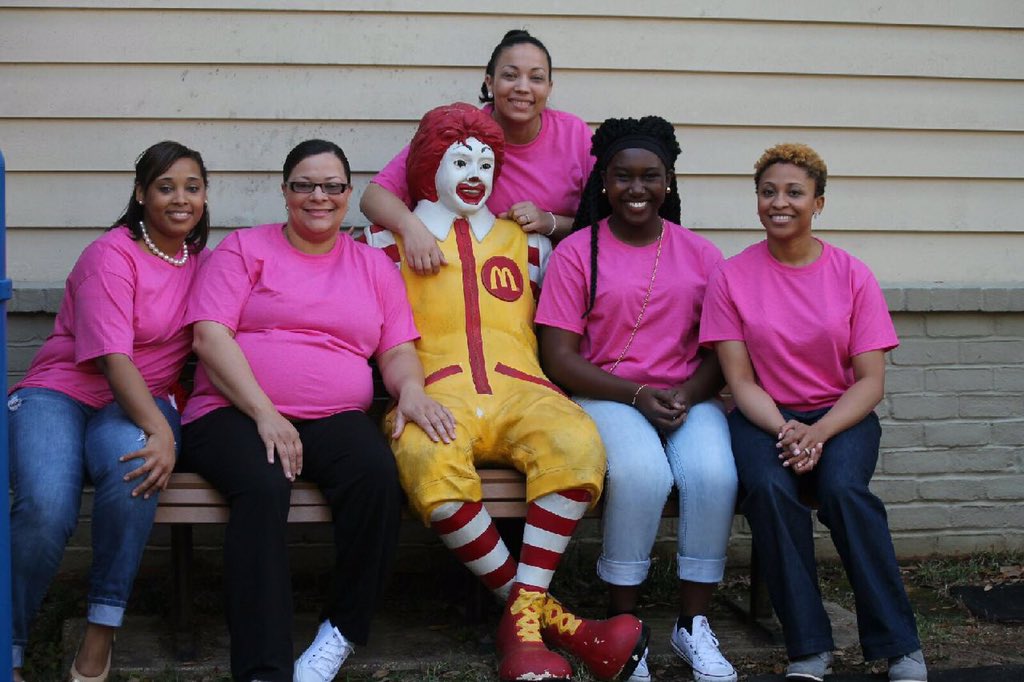 wbtmakeup's tweet photo. The ladies with Behind The Makeup enjoyed volunteering at the Ronald McDonald House of Charities Mobile, Al. https://t.co/7kwPhVFv5x