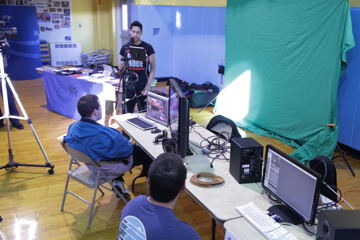 OCVTSaudio's tweet photo. OCVTS Audio and Design &amp; Visual Comm had an awesome collaboration at today's career day! @OcvtsMultimedia @OCVTS https://t.co/DOje9eCIop