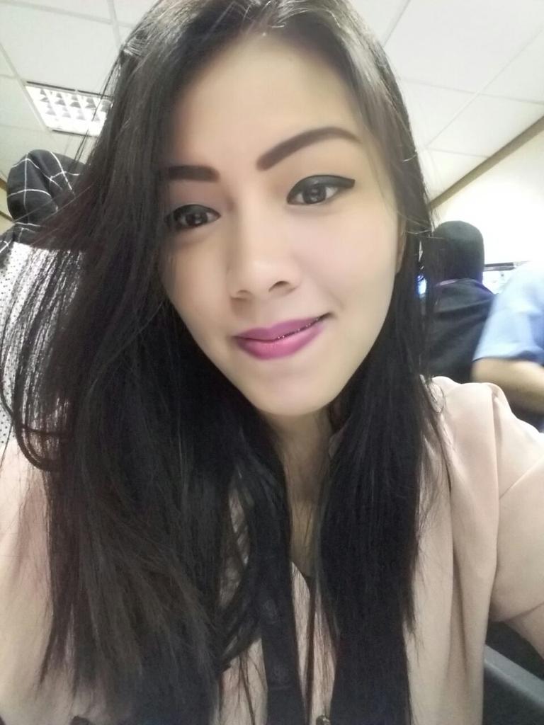 dean_isya's tweet photo. Tersenyumlah walau hati bersedih😊 https://t.co/6py7NogdDr