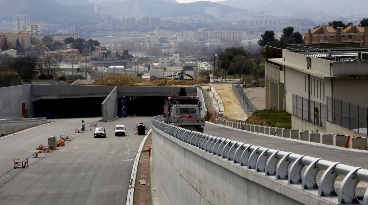 laprovence's tweet photo. #Marseille : la L2 ouvre en juillet, enfin ! https://t.co/d2faXNTYkQ #Bouchons #Trafic #Circulation https://t.co/Jd2rUfLKml