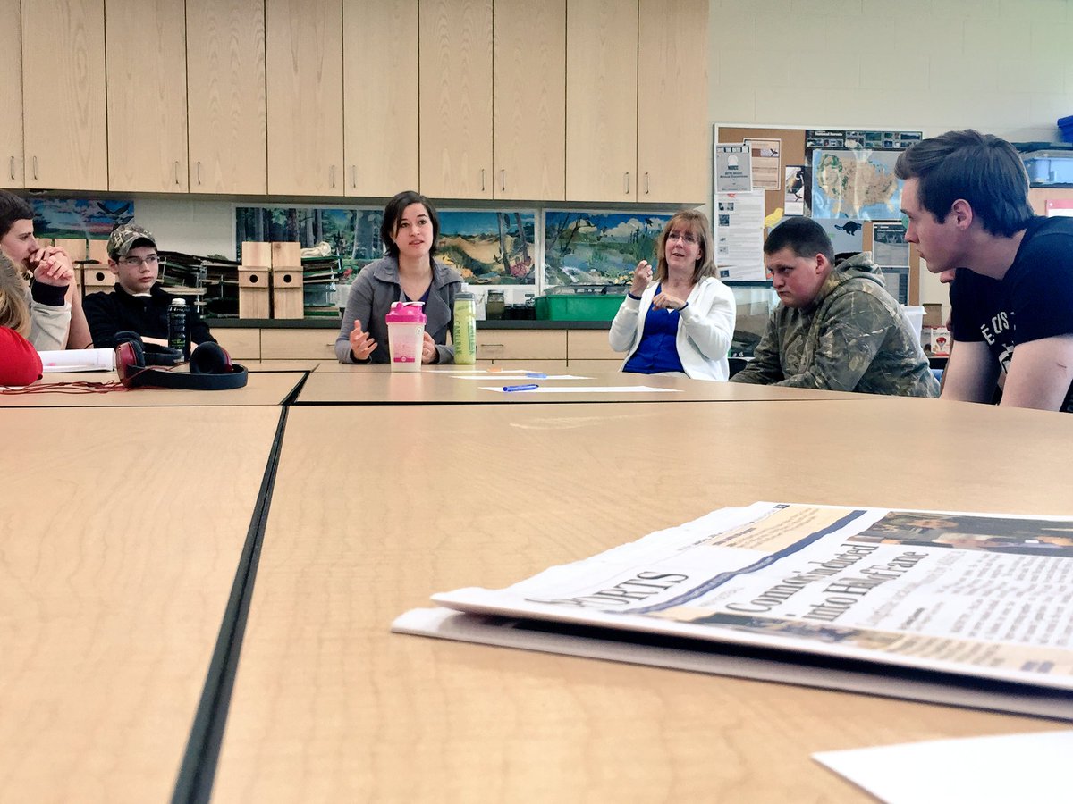 LISDTECHCenter's tweet photo. Anna Mitterling with @MUCC1937 (Michigan United Conservation Clubs) talks to the #TECHSAES Class today! https://t.co/zqC1pnSngF