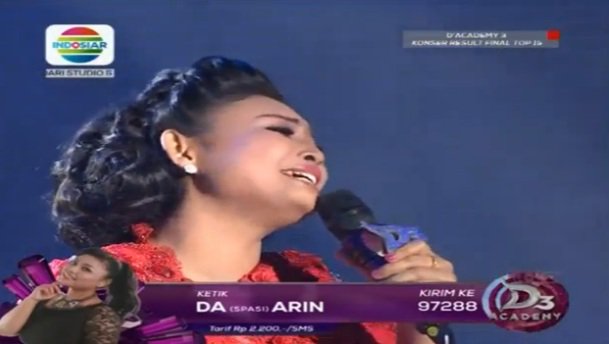 Indosiar's tweet photo. Siapa ya yang mau dinanti @DA3_ARIN di pintu surga? Nyanyi bareng yuk! #DAcademy3 https://t.co/d6hIUz5uIs