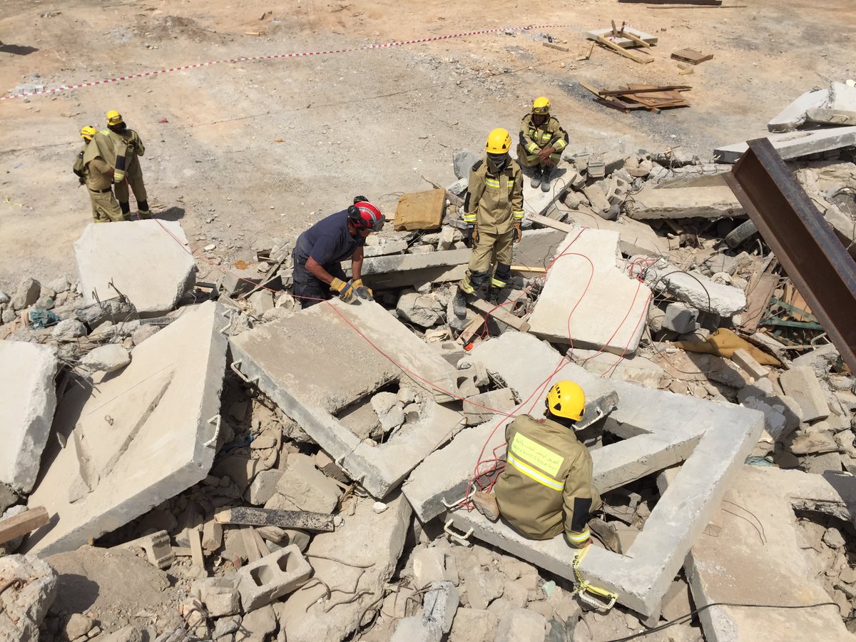 SpillConsultLtd's tweet photo. A few pics from @Crookyp1 trip to #Oman #training #NSRT #USAR #EarthquakeExercise #responseprofessionals #rubblepile https://t.co/mqU0Sk99vo