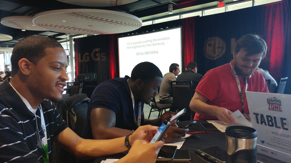 boothe_c's tweet photo. Getting ready!@KirbyMcLain @unitedcellvp #lgg5dfw https://t.co/CTBNleEY3D