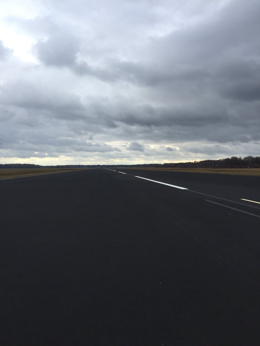 jeroenhatenboer's tweet photo. De kans voor de innovatieve Twentse bedrijven #tecbase #drones https://t.co/LKK5bqr8mc