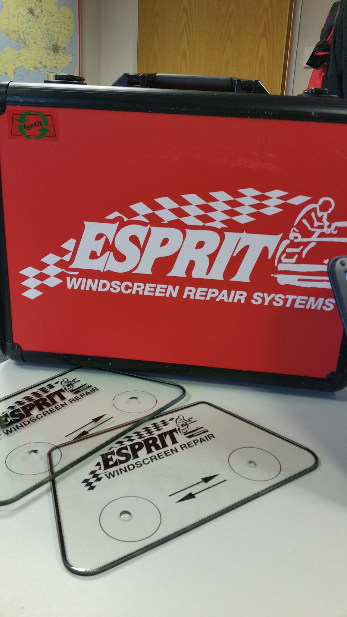 Esprit Windscreen Repair Equipment Ltd on Twitter "Repairing some mini