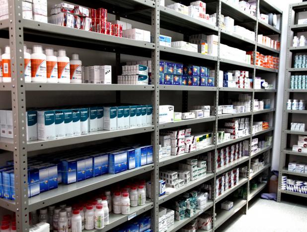 antvvenezuela's tweet photo. Gobierno aprueba divisas para garantizar suministro de medicamentos de alto costo y vacunas https://t.co/unHlfbSsbj https://t.co/P6zOupMLjX