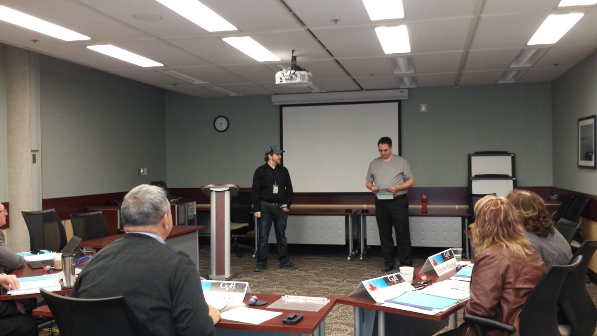 Guinnibear's tweet photo. Innovation Den. The ideas keep flowing.#CRAInnovation #CRA2020ARC @AndrewTreusch @mireilleethier https://t.co/Vxd87BwQv5