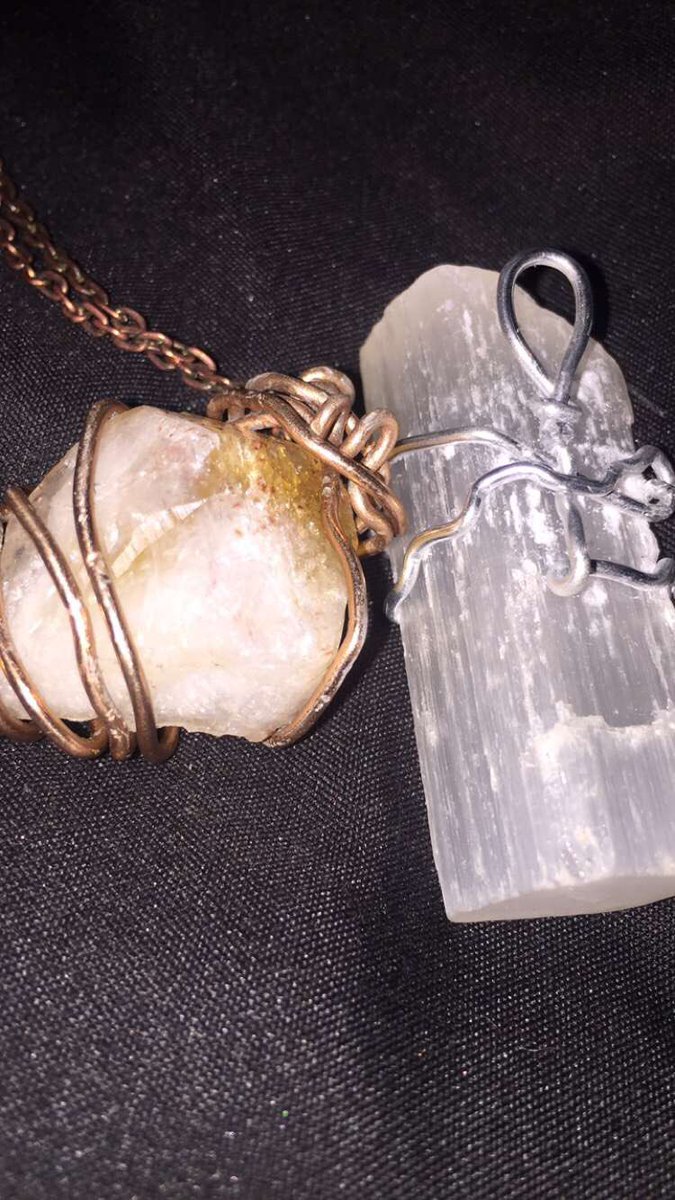 TIHS_oh's tweet photo. Getting really good at this! #citrine #selanite #wirewrapping https://t.co/aqSDtJef0V