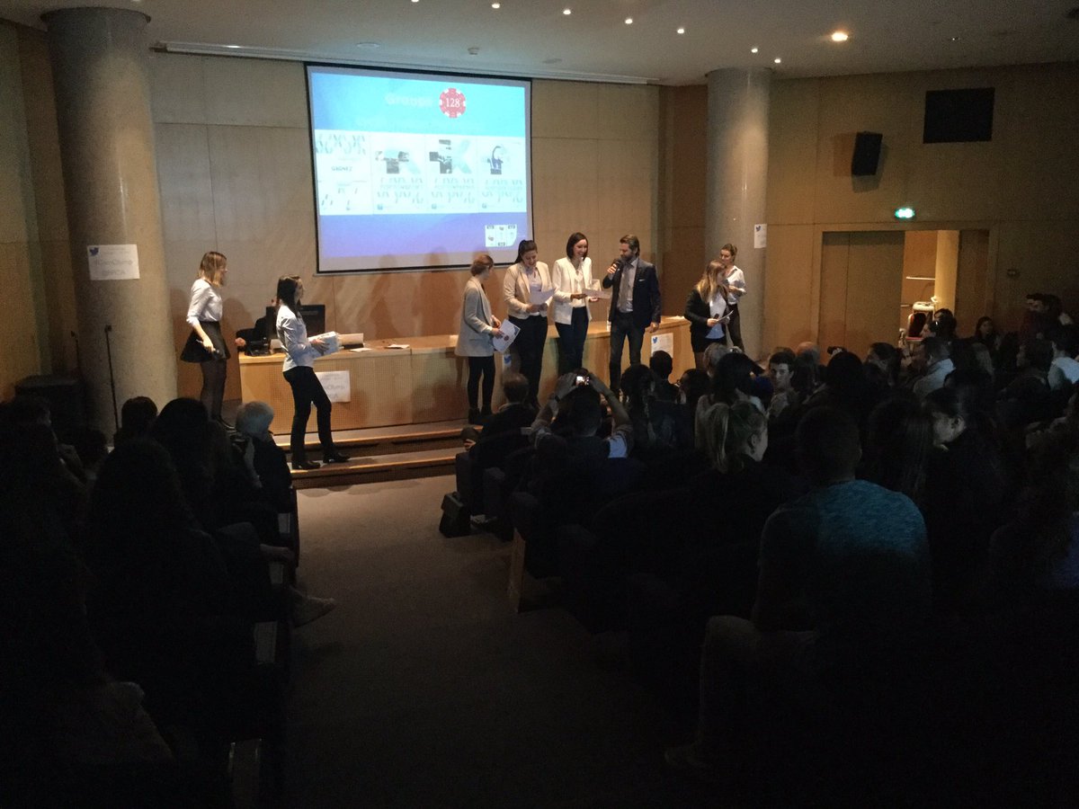 BPMed's tweet photo. Le troisième prix des #ComOlymp remis par @CyrilMylor https://t.co/bgOKV5VAmk