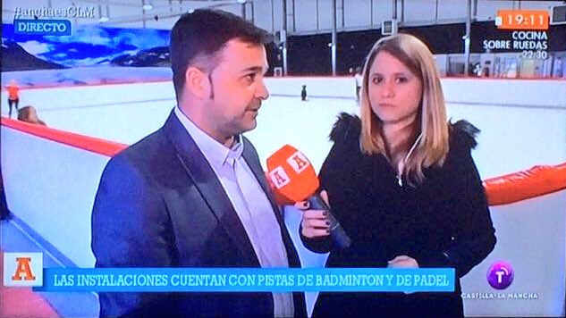 BichoPaca's tweet photo. Muy FAN de @pilarlabrador en #anchaesCLM de @RTVCM. Anoche estaba en la procesión del Cautivo en #Toledo https://t.co/PRfj813ZhR
