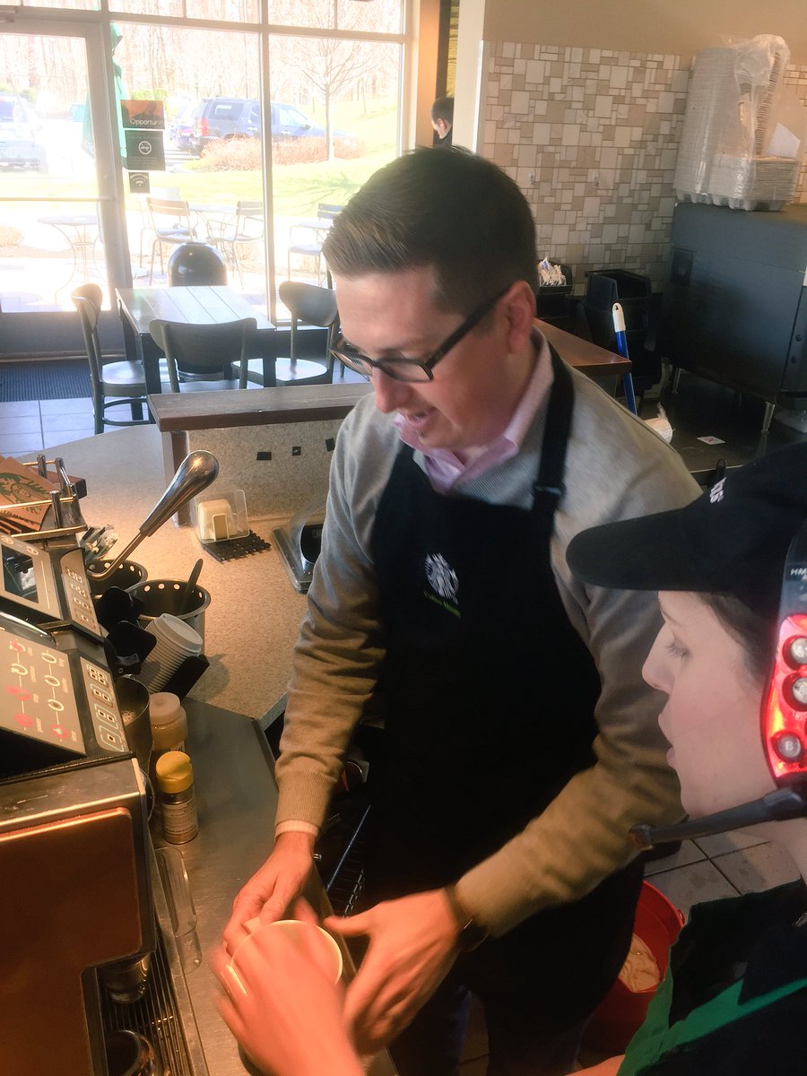 andrewheritag3's tweet photo. Bella barista training @michaelscottbux on how to make caramelized honey latte! @meckensb #funinarea71 #tobeapartner https://t.co/gP4F2RSvSi