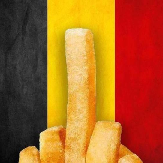 coolchizine's tweet photo. Manneken-Pis au terrorisme! Quand l'humour belge résiste à la barbarie https://t.co/O8j4EmSX3u #bruxelles #brussels https://t.co/Vf7ml9kCzJ