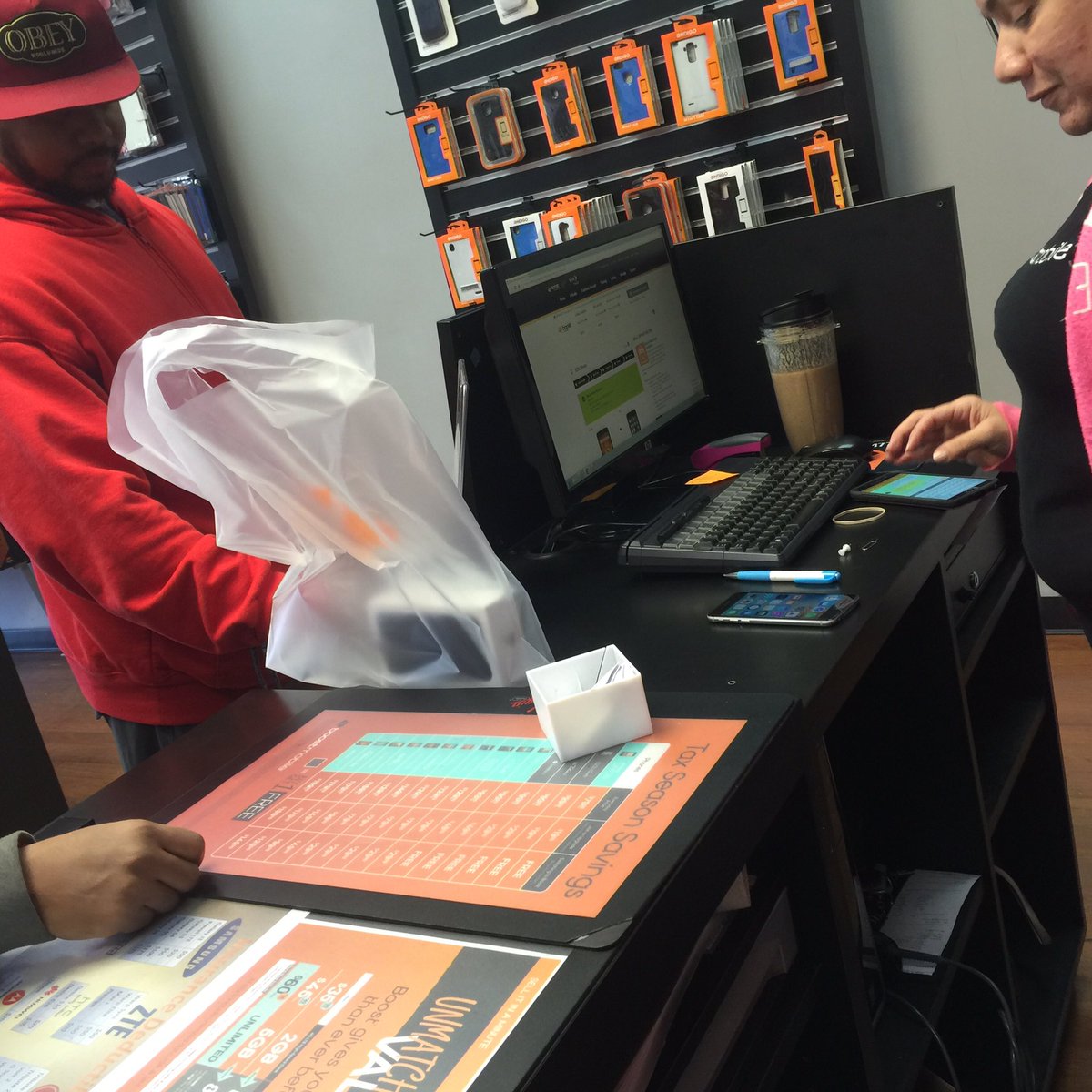 uwphilly215's tweet photo. Welcome to #boostmobile & grabbing a #ZTEPrestige #unlimitedwireless #philadelphia #philly #RisingSunandAdams #Tyeno https://t.co/8D9fMfwOq7