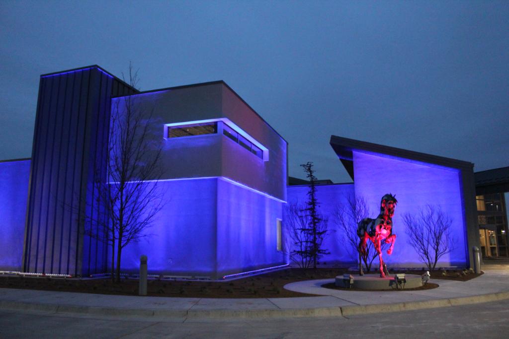gafroofing's tweet photo. This building isn’t just another medical office – it's a work of art https://t.co/9jXfvy4tR9
#ShowcaseTues https://t.co/2quWHjwmUm