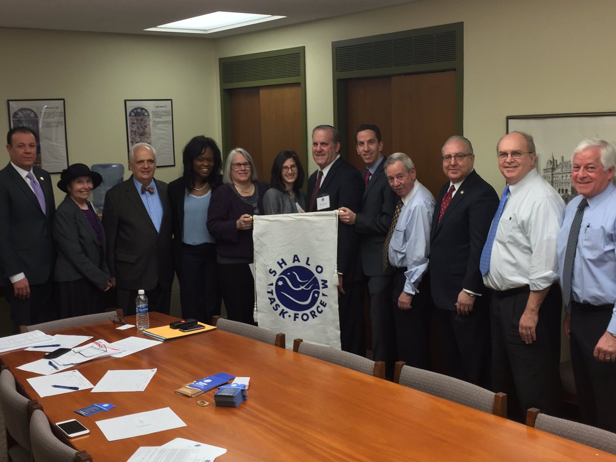 YPGoldfeder's tweet photo. Dozens of #Assembly members have come together to support #ShalomTaskForce to help combat #DomesticViolence https://t.co/8oREY8Vppf
