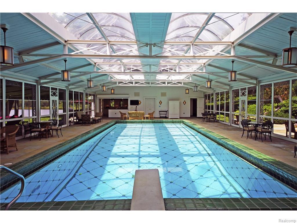 SignatureSIR's tweet photo. Check out our extraordinary properties on our website at https://t.co/CFW1F0kd2i including this Waterfront Estate! https://t.co/DmfVUFTrKg