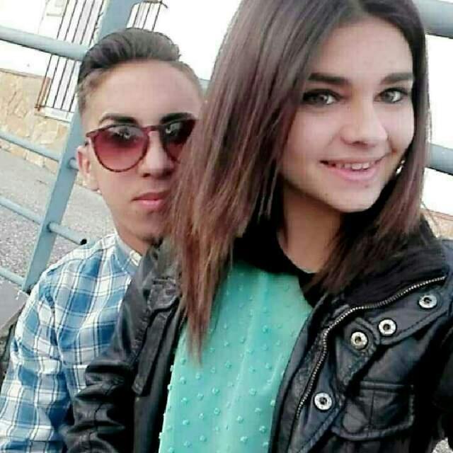 Rubio1914's tweet photo. Feliz con lo que tengo 💝19💝😘😘 @mariita3603 https://t.co/JfC3a3eWMX