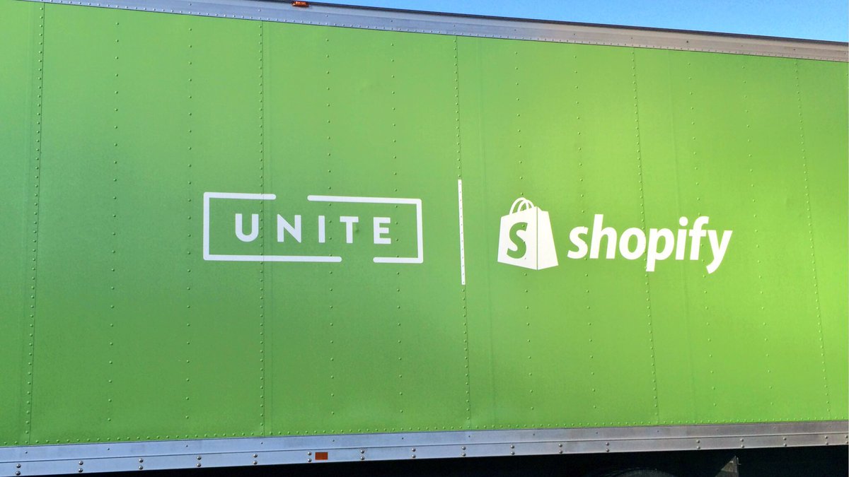 arrtistic's tweet photo. We're at the @Shopify unite conference. Looking forward to meeting lots of great ppl. https://t.co/RGWcwjdGKP