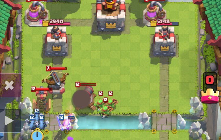 MOLT_YT's tweet photo. Done playing @ClashRoyale until this is fixed. https://t.co/tjoiLWZrF8