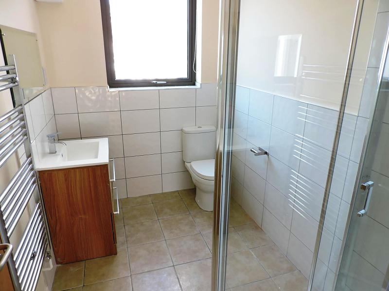 Brand New properties on Lewes Road in #Brighton. 2 bed with en suite - £1250. Further two 2 bed properties - £1195