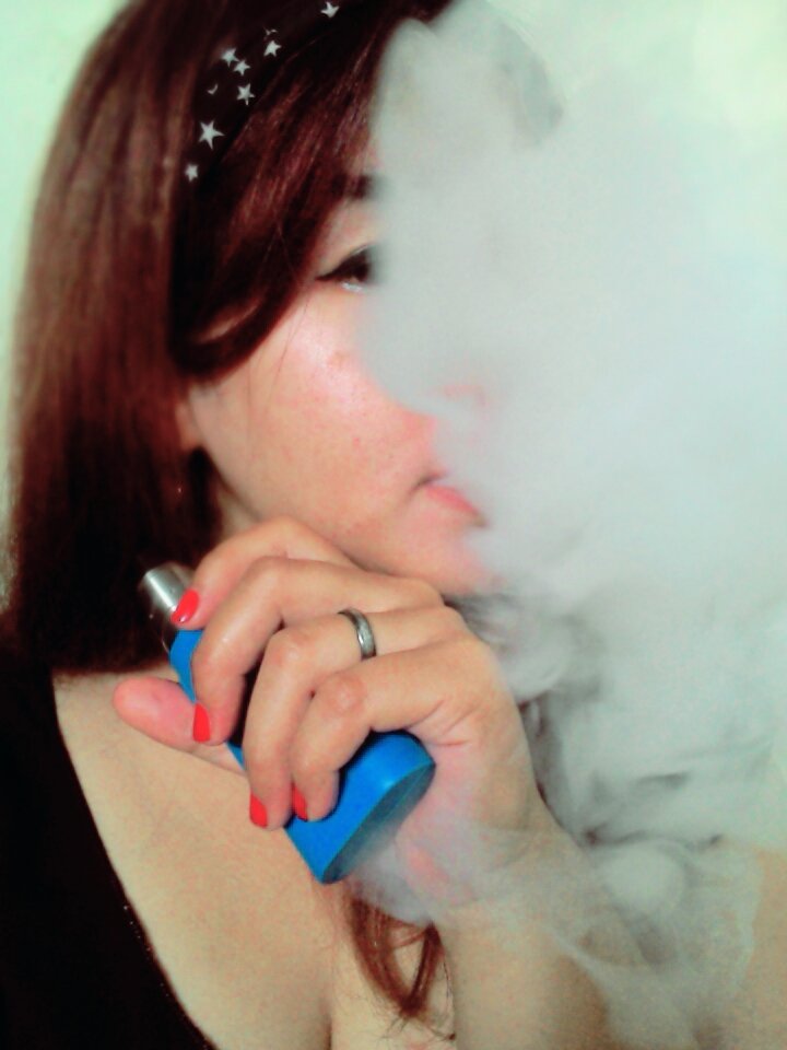 DinaMbemm's tweet photo. cloudy #vape #vaporizer #VapeON #vapes #vapor #rda #vapingisthefuture #VAPINGSAVESLIVES #tarfree https://t.co/oS3Ic0ZCTO