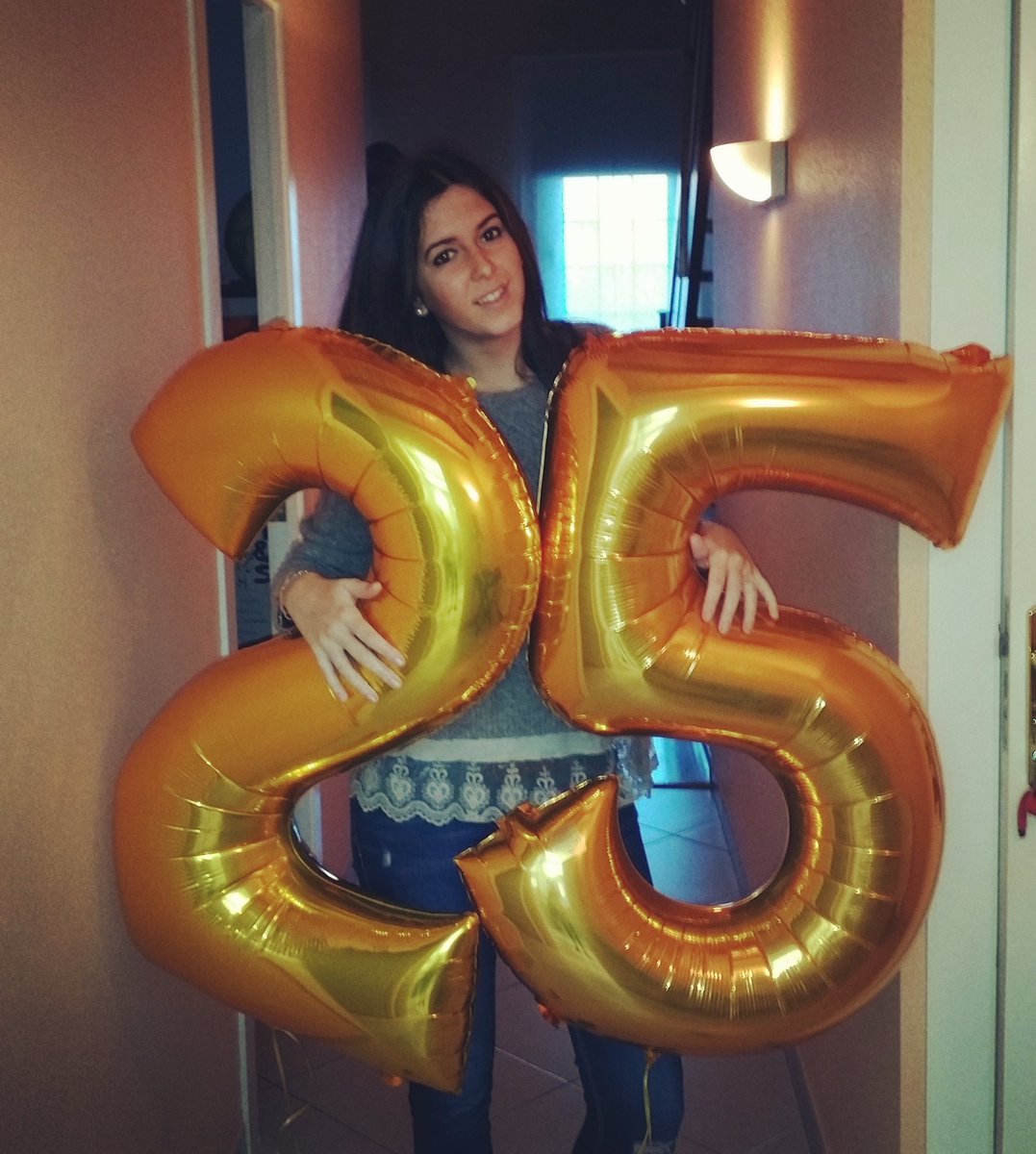 silviabruny's tweet photo. 25 #quartdesegle #thanksforall #etsuncrack #loveU 18demarç ♡ https://t.co/I3XgY19o2K