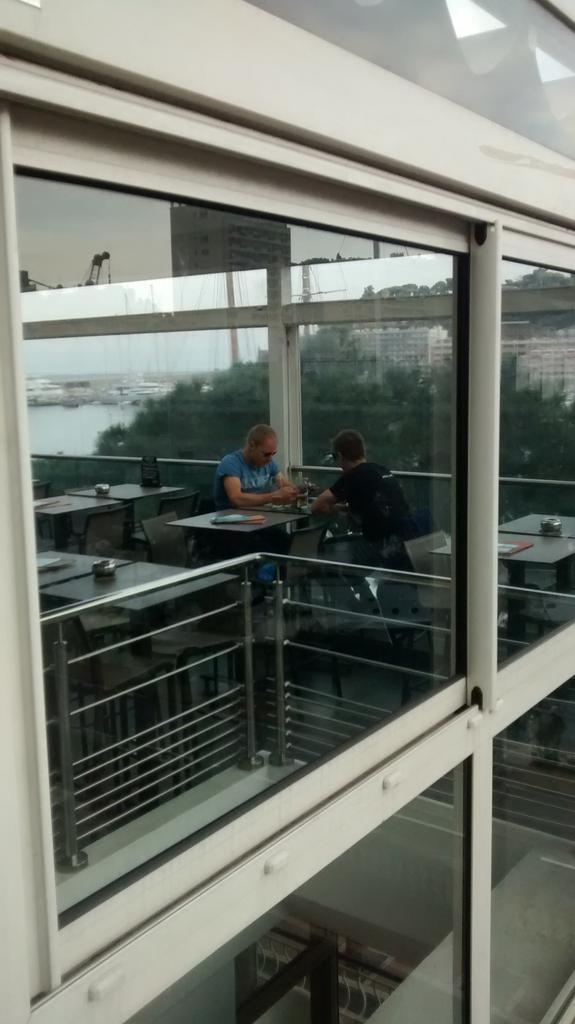SRT_F1's tweet photo. Coño, Bottas :o https://t.co/V3TMwPqJRQ