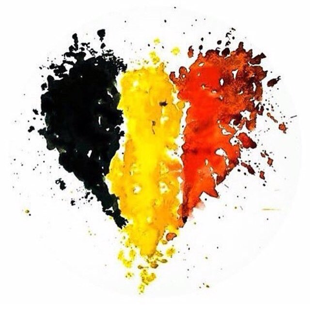 _sandrin_'s tweet photo. #prayforbrussels #stopterrorism #bruxelles  #jesuisbruxelles #brussels #belgium  🙏🏼 💛🇧🇪❤️ #prayforpeace #staystrong https://t.co/HU61thfvsE